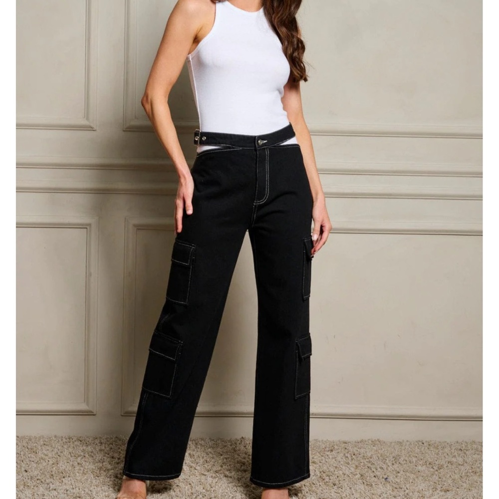WOMEN'S BUTTON CLOSURE CARGO POCKETS DENIM PANTS